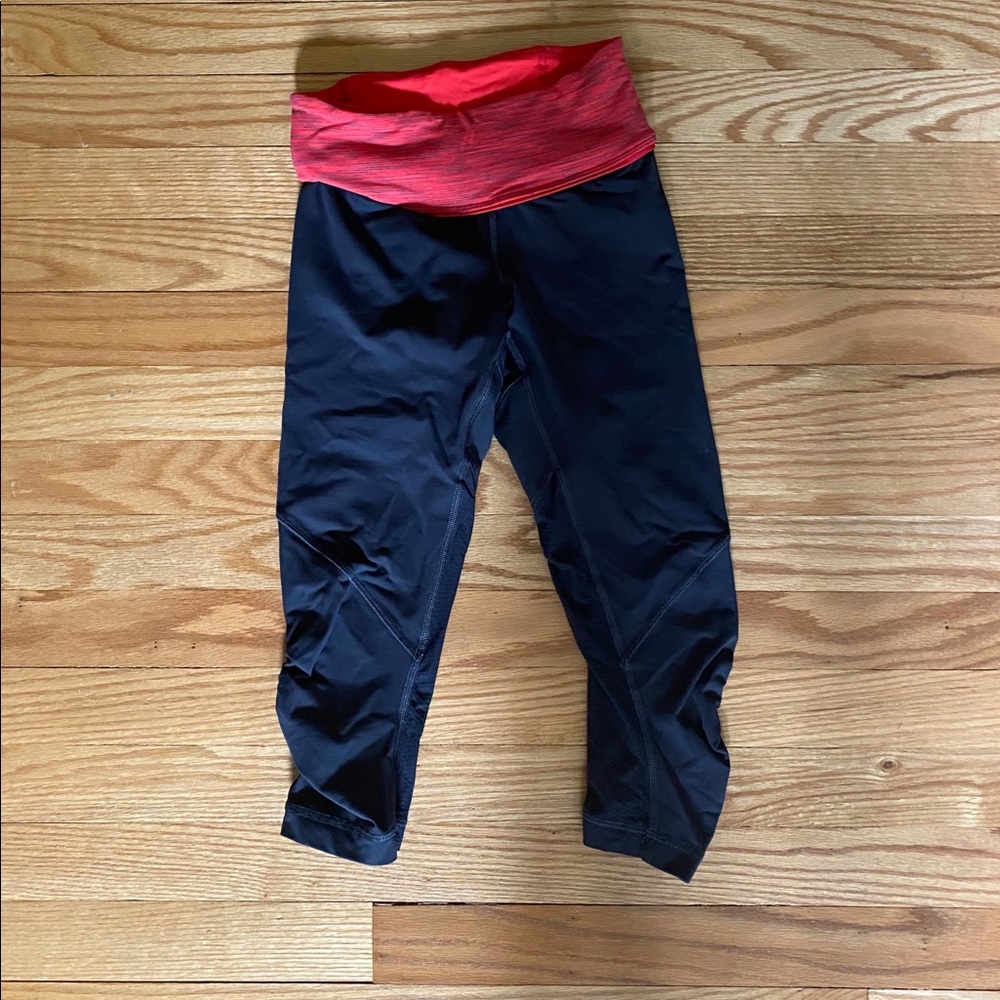 Black lululemon capris.